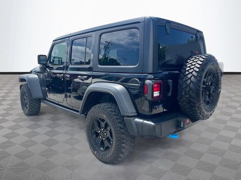 Used 2023 Jeep Wrangler Unlimited w/ Cold Weather Group AWD/4WD image 8