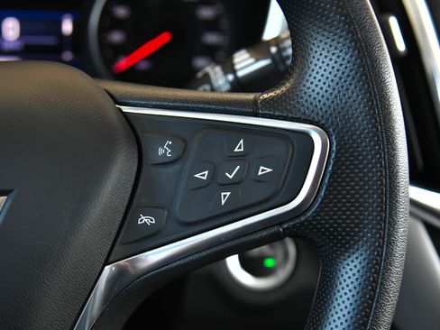 Used 2020 Chevrolet Equinox LT image 28