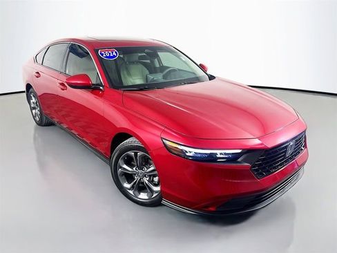 Used 2024 Honda Accord EX image 2