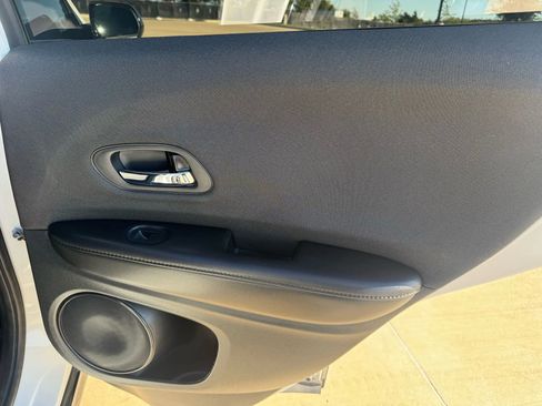 Used 2022 Honda HR-V Sport image 40