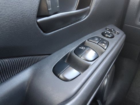 Used 2024 Nissan Kicks S FWD image 27