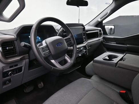 Used 2025 Ford F150 XLT w/ Equipment Group 301A Standard RWD image 18