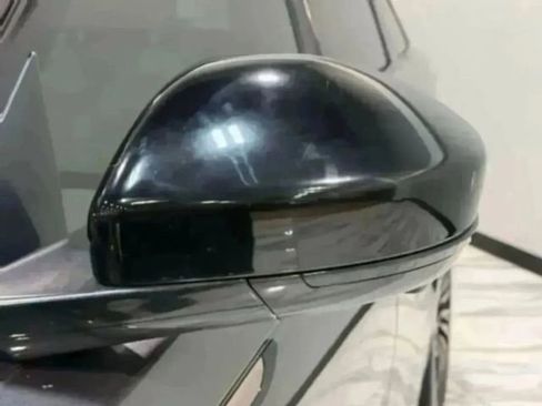 Used 2018 Land Rover Range Rover Velar First Edition image 43