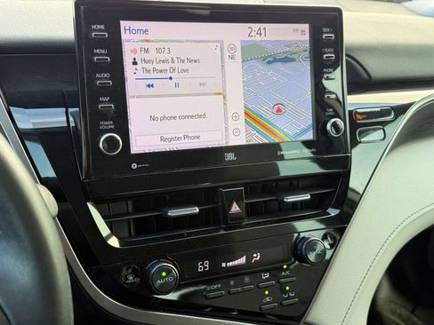 Certified 2022 Toyota Camry XLE image 24