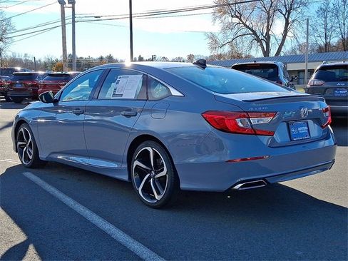 Used 2022 Honda Accord Sport image 4