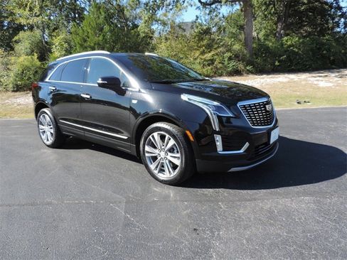 Certified 2025 Cadillac XT5 Premium Luxury image 3