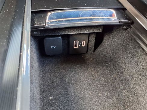 Used 2025 Lincoln Corsair FWD image 8