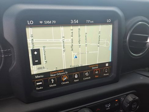 Used 2018 Jeep Wrangler Unlimited Sahara image 16