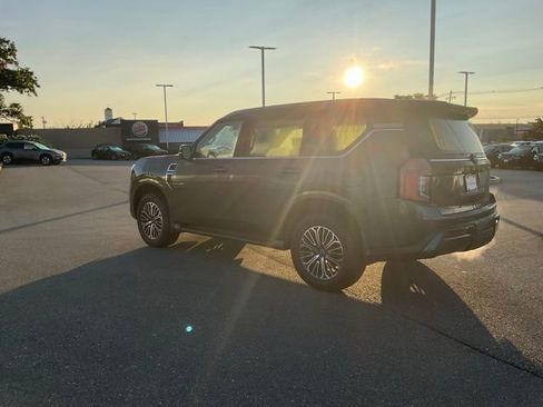 New 2026 Nissan Armada SL w/ Captain's Chari Seat Package AWD/4WD image 4