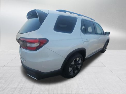 Used 2026 Honda Pilot Elite image 4