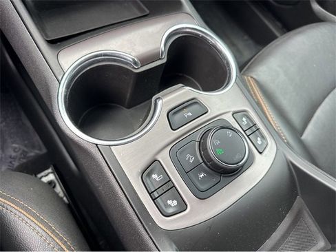 Certified 2022 GMC Terrain AT4 w/ Tech Package image 25