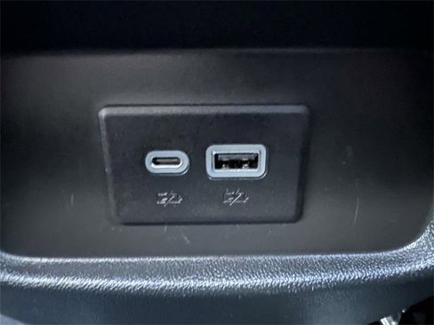 Used 2023 Cadillac XT5 Premium Luxury image 17