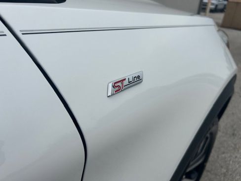 Certified 2022 Ford Explorer ST-Line w/ Class IV Trailer Tow Package RWD image 3