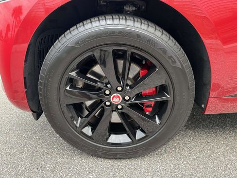 Used 2023 Jaguar F-PACE R-Dynamic S image 10