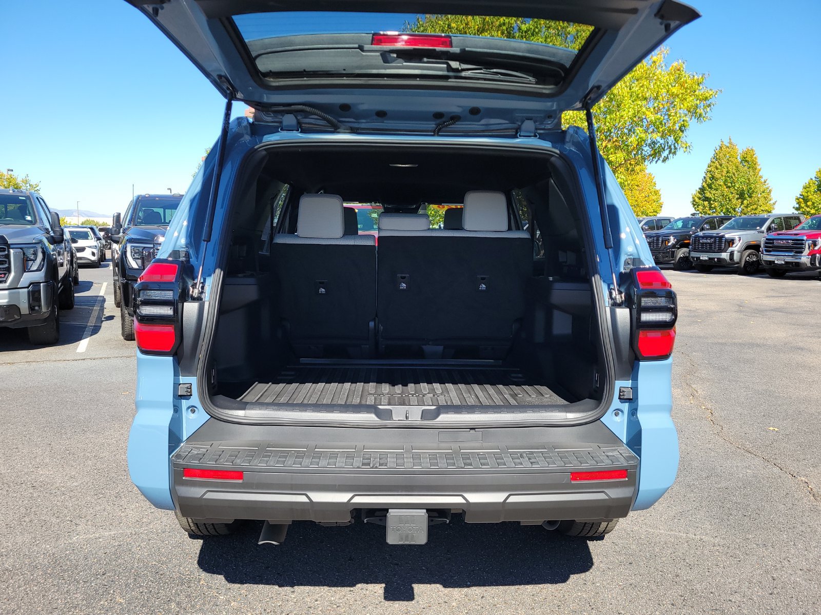 Used 2026 Toyota 4Runner SR5 AWD/4WD image 12