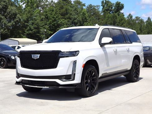Used 2021 Cadillac Escalade ESV Sport Platinum w/ LPO, ONYX Package AWD/4WD image 3
