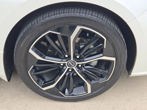 Certified 2023 Nissan Altima 2.5 SR w/ SR Premium Package FWD image 30