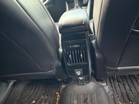 Used 2025 Jeep Compass Latitude w/ Altitude Special Edition AWD/4WD image 12