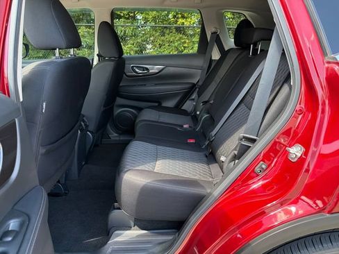 Used 2020 Nissan Rogue SV w/ Premium Package FWD image 14