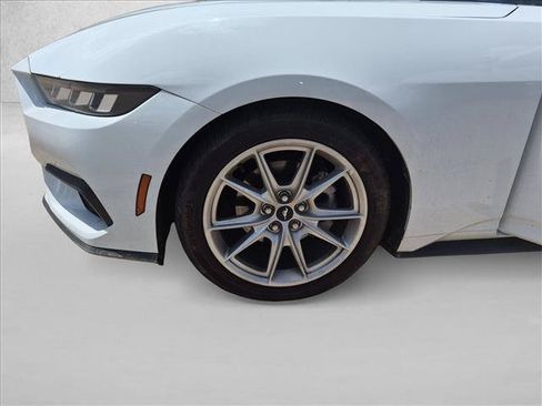 Used 2024 Ford Mustang Coupe RWD image 7