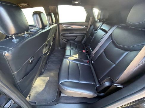 Used 2021 Cadillac XT5 Luxury AWD/4WD image 11