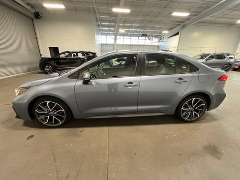 Used 2022 Toyota Corolla XSE FWD image 6