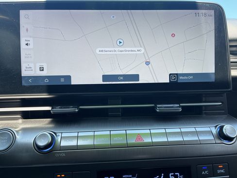 Used 2025 Hyundai Kona Limited AWD/4WD image 25