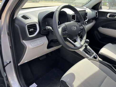 New 2026 Hyundai Venue SEL FWD image 10
