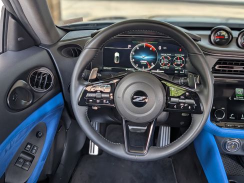 Used 2024 Nissan Z Performance w/ Floor Mat Package image 23