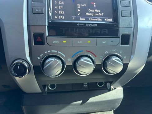 Used 2019 Toyota Tundra SR5 AWD/4WD image 24