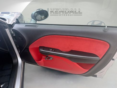 Used 2017 Dodge Challenger SRT Hellcat RWD image 28