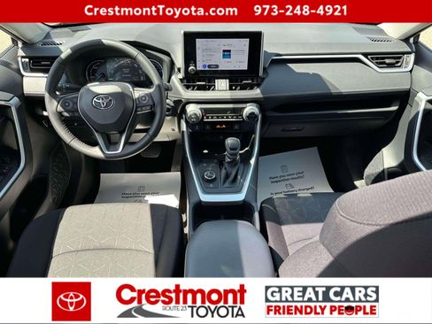 Used 2025 Toyota RAV4 XLE w/ Convenience Package AWD/4WD image 11