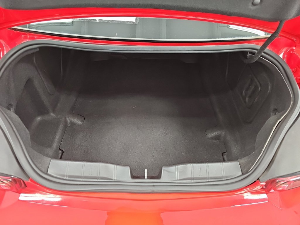 Used 2019 Chevrolet Camaro SS RWD image 32