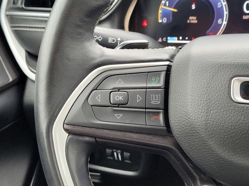 Used 2022 Jeep Grand Cherokee L Laredo image 20