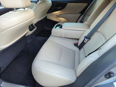 Used 2024 Lexus LS 500 RWD image 13