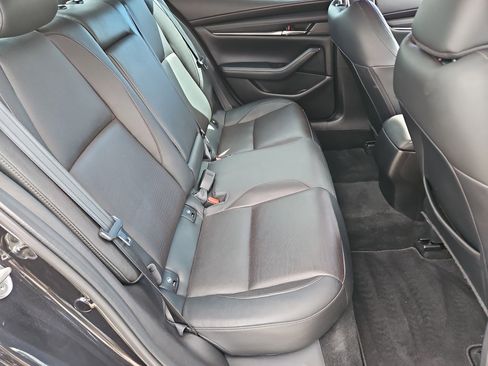 Used 2022 MAZDA MAZDA3 s image 28