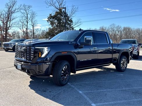 New 2026 GMC Sierra 2500 Denali Ultimate image 4