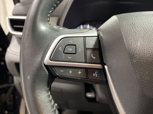 Used 2024 Toyota Highlander XLE image 25