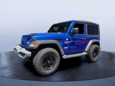Used 2020 Jeep Wrangler Sport AWD/4WD image 2