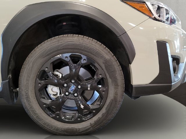 Used 2023 Subaru Crosstrek 2.0i Premium w/ Special Edition AWD/4WD image 31