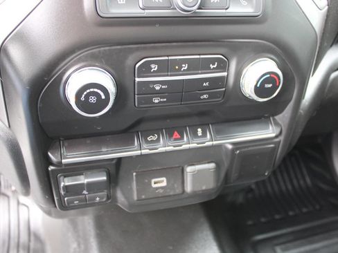 Used 2019 GMC Sierra 1500 4x4 Crew Cab w/ Convenience Package image 16