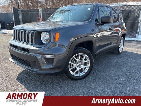 Used 2023 Jeep Renegade Latitude image 1