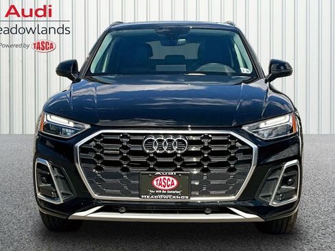 Used 2023 Audi Q5 2.0T Premium w/ Convenience Package AWD/4WD image 2