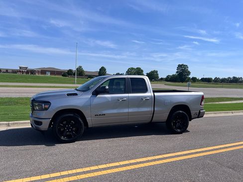 Used 2022 RAM 1500 Big Horn w/ Night Edition RWD image 7