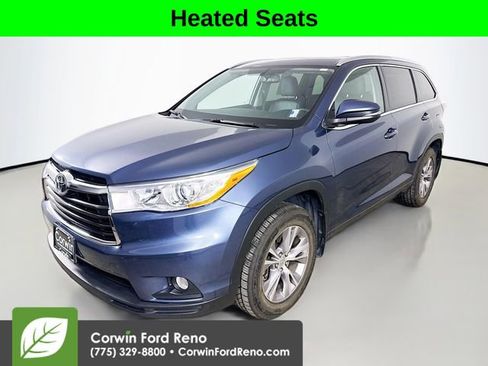 Used 2014 Toyota Highlander XLE image 3