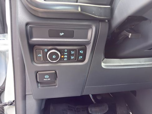 New 2026 Ford F150 Lariat image 17