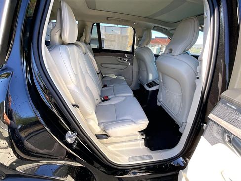New 2026 Volvo XC90 T8 Ultra w/ Lounge Package image 27