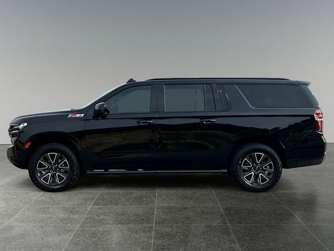 Used 2024 Chevrolet Suburban Z71 w/ Luxury Package image 4