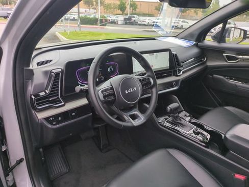 Certified 2025 Kia Sportage X-Line w/ Premium Package AWD/4WD image 14