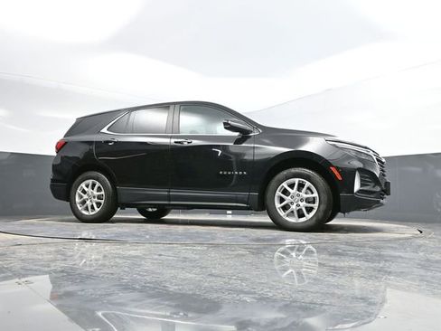 Used 2023 Chevrolet Equinox LT image 49